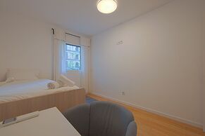 Benfica Prime Terrace II by Homing