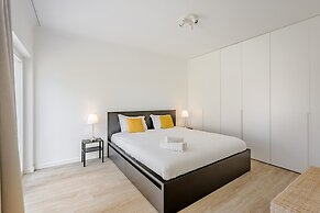 Aroeira Modern Grand Villa by Homing