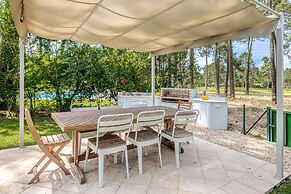 Aroeira Modern Grand Villa by Homing