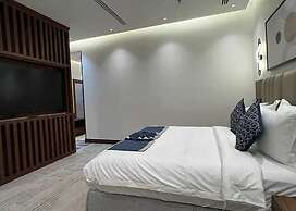 Dancenter Luxury Central King Fahd Road Formerly Anan Hotel