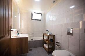 Akl - Chic Apts & Balconies in Batroun