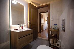 Akl - Chic Apts & Balconies in Batroun