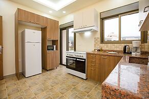 Akl - Chic Apts & Balconies in Batroun