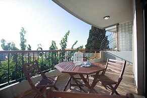 Akl - Chic Apts & Balconies in Batroun