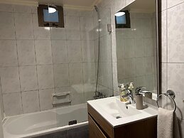 Akl - Chic Apts & Balconies in Batroun