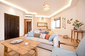 Akl - Chic Apts & Balconies in Batroun