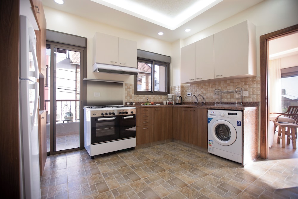 Akl - Chic Apts & Balconies in Batroun