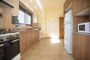 Akl - Chic Apts & Balconies in Batroun