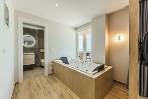 SEA LA VIE SUITES