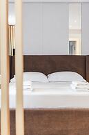 SEA LA VIE SUITES
