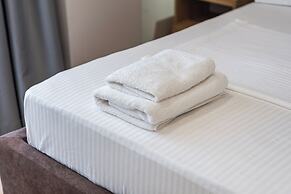 SEA LA VIE SUITES