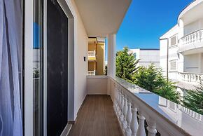 SEA LA VIE SUITES
