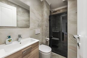 SEA LA VIE SUITES