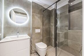 SEA LA VIE SUITES
