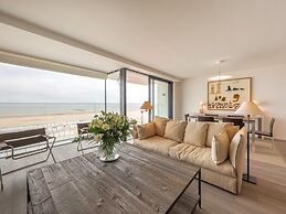 Wagram Apartment for 8 Peoples