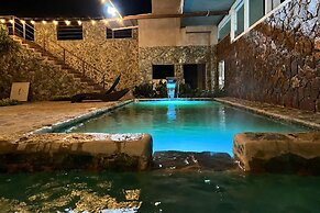 Hotel Termales La Montaña