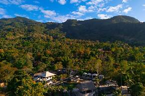 Hotel Termales La Montaña