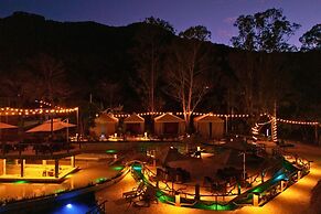 Hotel Termales La Montaña