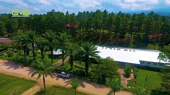 Hotel Estancia del Bosque