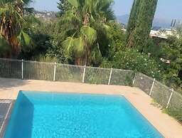 Bel air flat