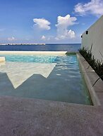 Beatiful Loft in Puerto Morelos Beach Front 9-4