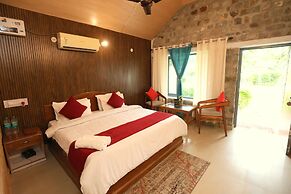 Aranya Resort & Suites By Shivaneel