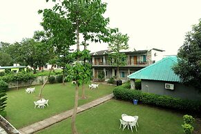 Aranya Resort & Suites By Shivaneel