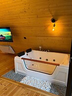 Mestia POV Luxury Cabins