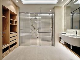 Crowne Plaza Dushanbe by IHG