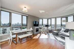 Convenient Downtown Flat
