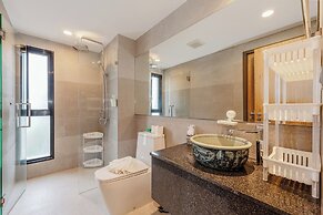 Modern Condo Walk to Rawai Beach C188