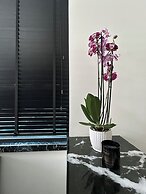 Downtown Suites
