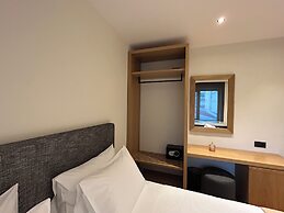 Downtown Suites