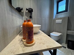 Downtown Suites