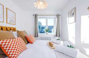 4 Eversley Park