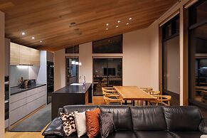 Chalet Opus