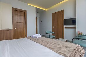 Gate 9 Tower -Studios & Apts Mar Mikhael