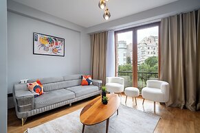 Pia Global - Gümüşsuyu