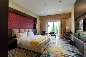 HOTEL MECHI CROWN