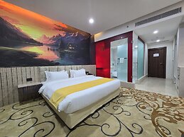 HOTEL MECHI CROWN