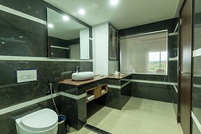 HOTEL MECHI CROWN