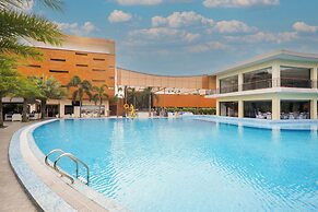 HOTEL MECHI CROWN