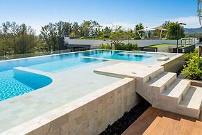 Laguna SkyPark new brand apartments