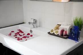 Westkey Kamala Hotel