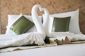 Westkey Kamala Hotel
