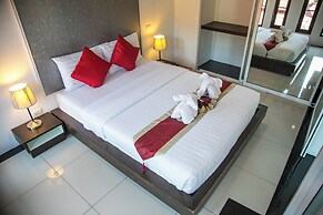 Westkey Kamala Hotel
