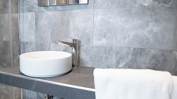 Suites 215 Colosseum - Guesthouse