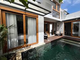 Palm Nest Monstera Villa A3