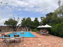 Chandelao Garh Hotel