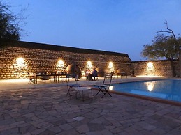 Chandelao Garh Hotel